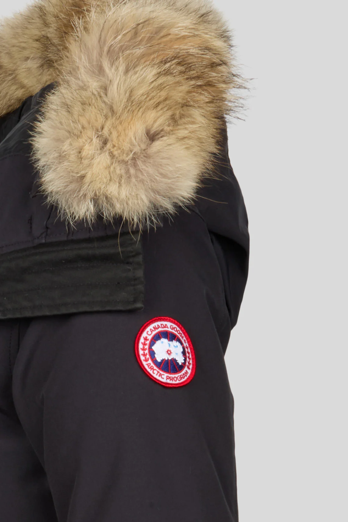 Rossclair Parka - Image 4